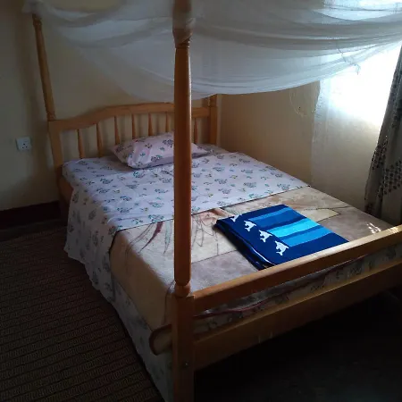 Rwenzori Trekking Homestay Nyakalengija Exterior photo