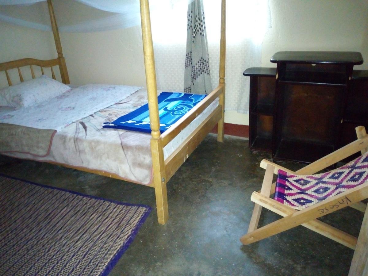 Homestay Rwenzori Trekking Nyakalengija